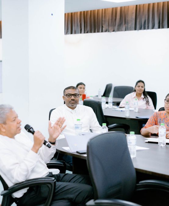 Reimagining Management Education in Sri Lanka : A Colloquy