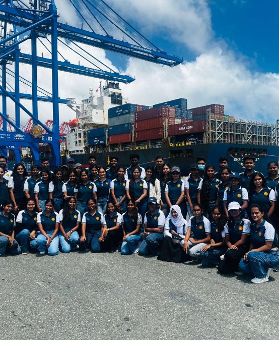 Third-Year Decision Sciences Students Experience Maritime Logistics Hub