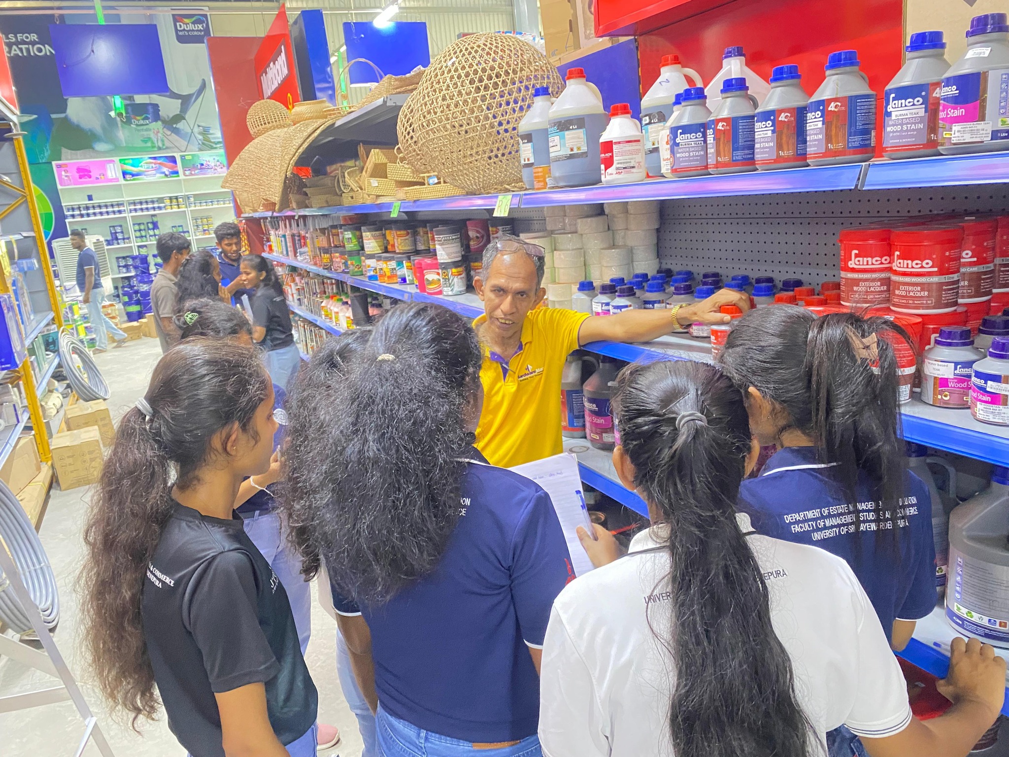 Undergraduates Gain Industry Exposure Through Educational Visit to Hardwaremart Undergraduates Gain Industry Exposure Through Educational Visit to Hardwaremart