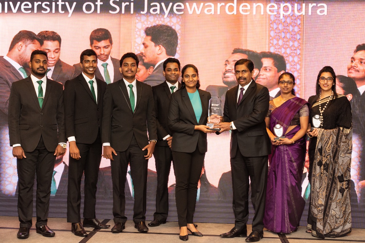 Team University of Sri Jayewardenepura wins CFA Sri Lanka Research Challenge 2019/20