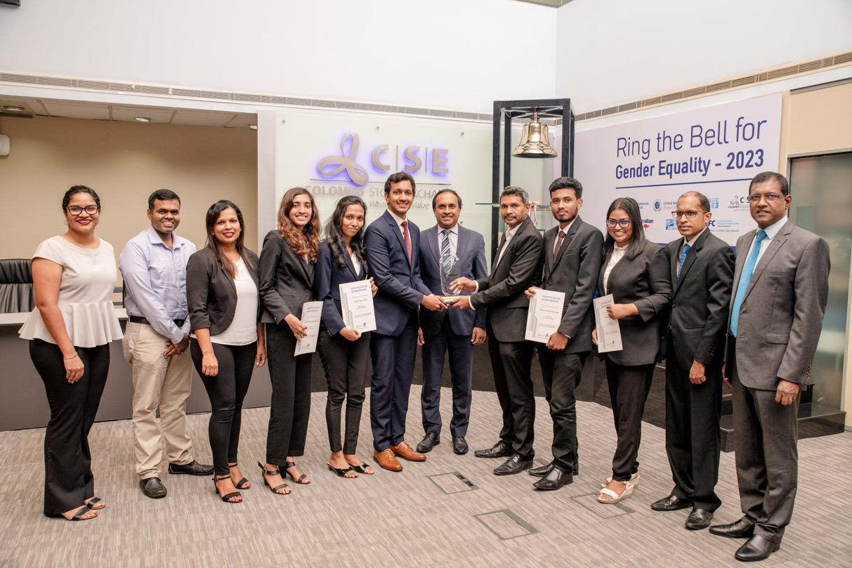 Team A – University of Sri Jayewardenepura wins CFA Sri Lanka Research Challenge 2022/23 Team A – University of Sri Jayewardenepura wins CFA Sri Lanka Research Challenge 2022/23