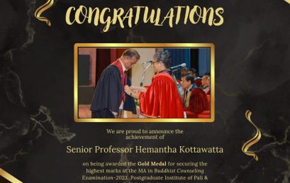 Senior Professor Hemantha Kottawatta Honored with a Gold Medal