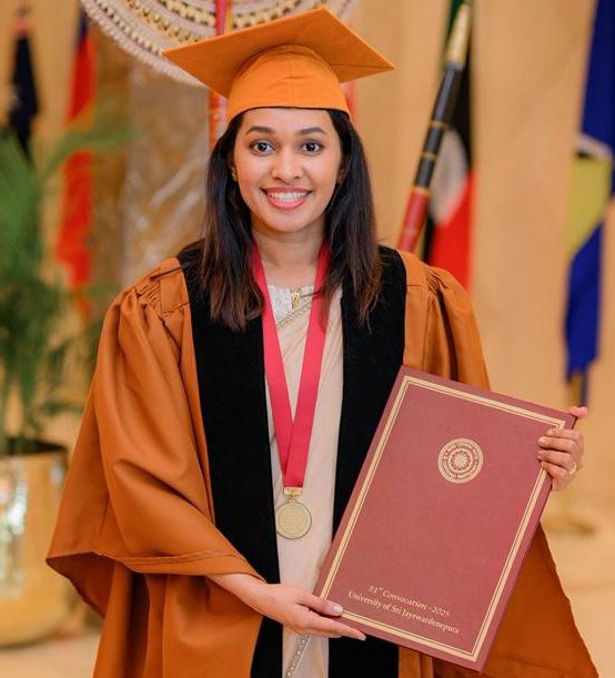 Department of IT Congratulates Ms. Lakshana Assalarachchi on Winning the Research Excellence Gold Medal